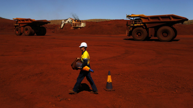 Article image for Western Australian economy means many employees are at risk of losing their jobs