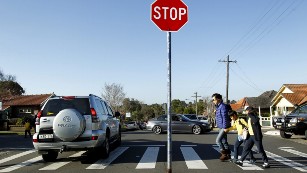 Article image for Principals attack parents over early drop-offs