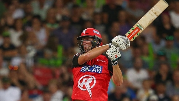 Article image for Melbourne Renegades shake down Sydney Thunder in BBL05 epic