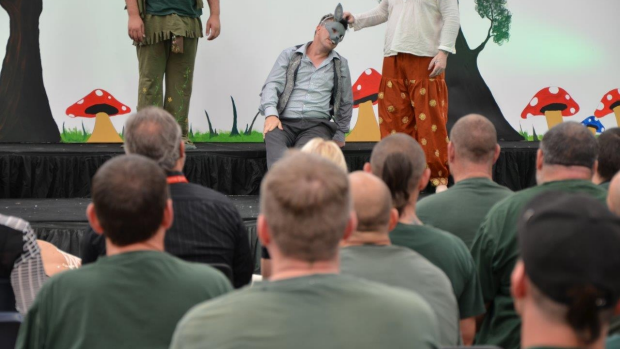 Article image for Prisoners take on performing arts
