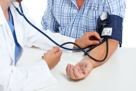 GP urges Australia not to lower threshold for high blood pressure diagnosis