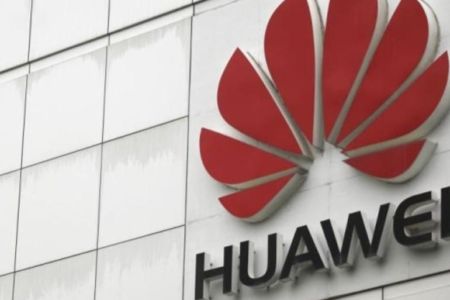 Oly announces overnment rips up Huawei contract