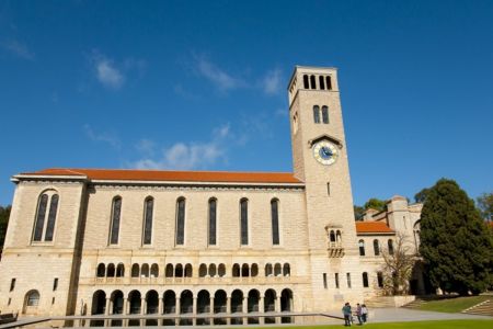 Greens Pledge Free Tertiary Education Ahead of Federal Election