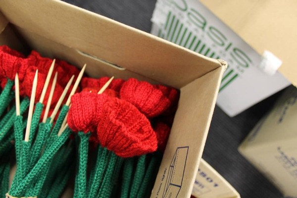 64,000 knitted poppies ready for Remembrance Day