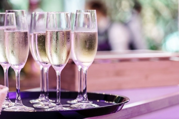Are you drinking your bubbly wrong?
