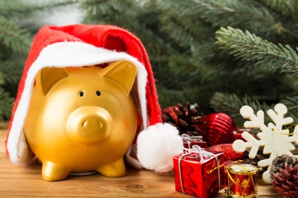 How to avoid overspending this Christmas