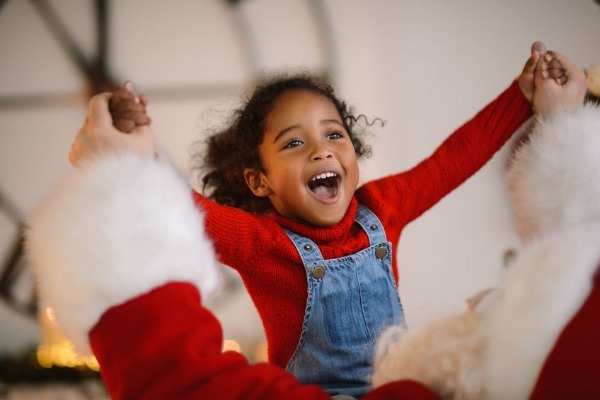 Is it healthy for kids to believe in Santa?