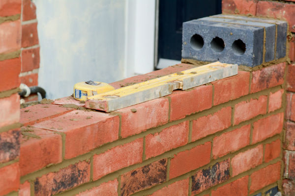 Article image for Unqualified bricklayers popping up during building boom