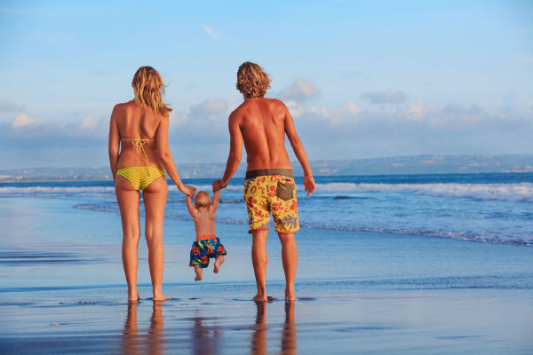 Mayor says no to boardies ban