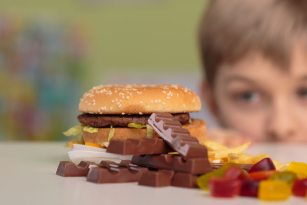 Article image for Junk food outlets near schools raises “red flags”