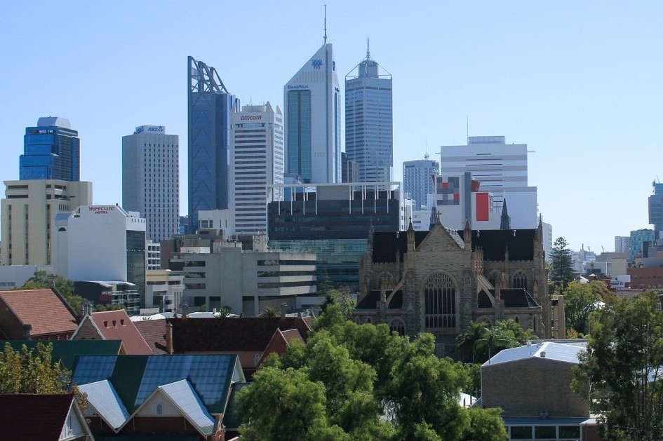 Commerce Minister concedes cladding legislation ‘inadequate’