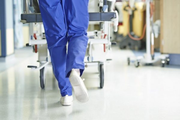 WA nurse tests positive to COVID-19 in Victoria