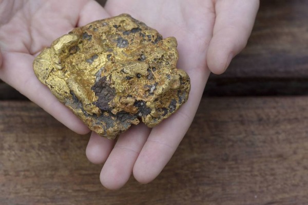 Could you keep a $35,000 gold nugget you found on the street?
