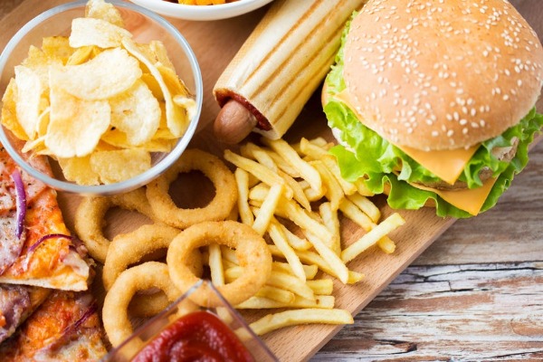 Junk food controls your brain