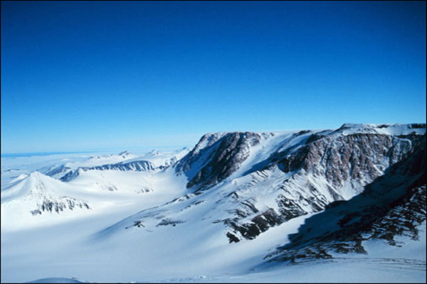 WANTED: Tradies to work at an Antarctic Research Station!