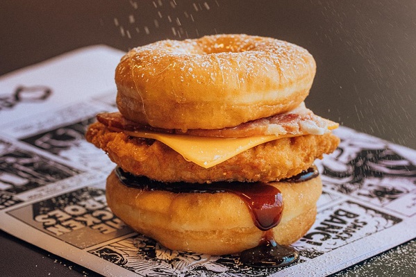 Chicken Treat Has Released The ‘DONUT BURGER’ And We Tasted It In Studio