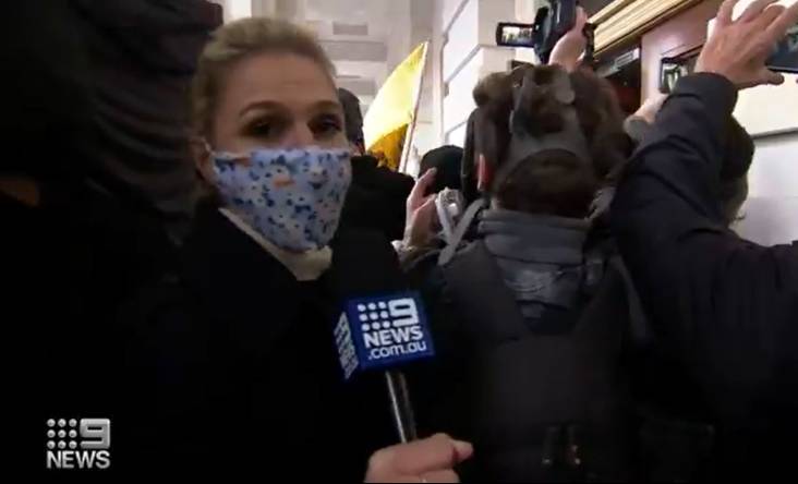 Article image for TV reporter tells of fearing for her safety amid US chaos