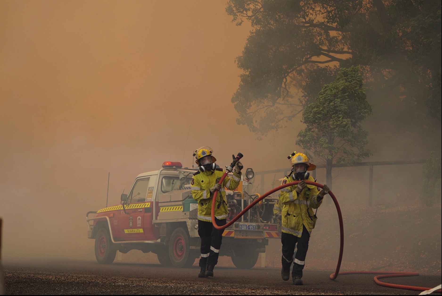 Article image for Number of homes destroyed grows as firefighter brace for difficult conditions