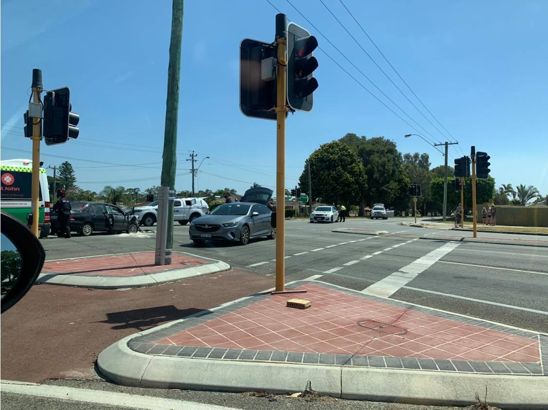 Article image for Police chase ends in crash in Perth’s northern suburbs