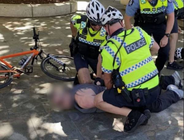 Article image for Man arrested after allegedly confronting Extinction Rebellion protesters