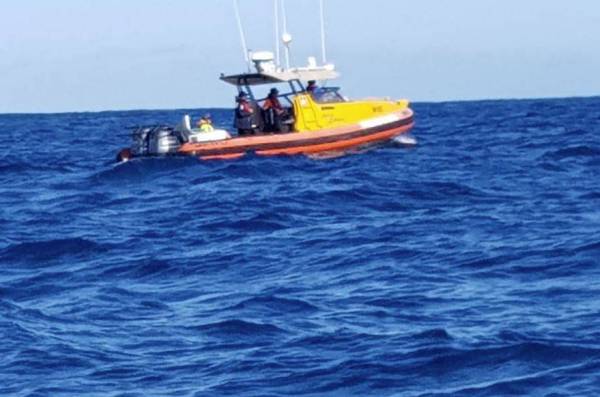 Article image for Rescue mission to save three people stranded on island off WA coast