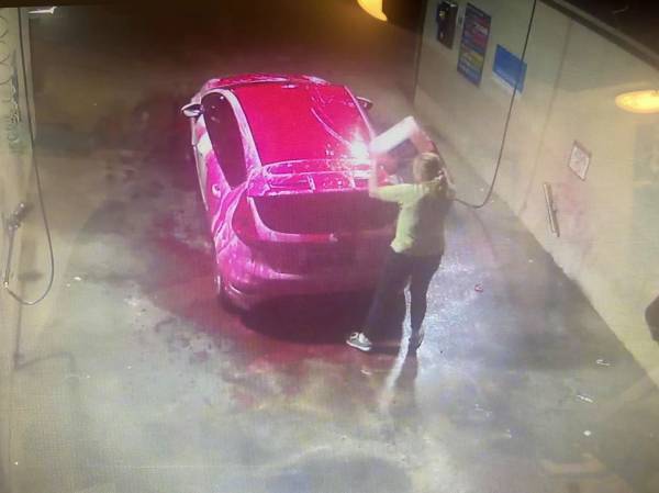 Article image for Caught ‘red-handed’: Woman makes costly mistake at Bunbury car wash