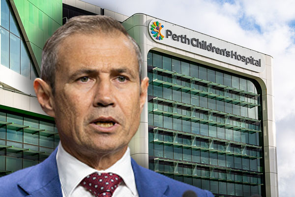 Article image for ‘It’s getting incredibly ugly’: Roger Cook meets with frontline health staff