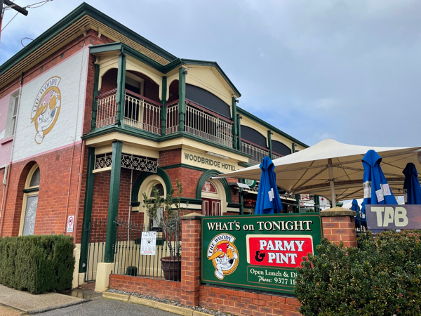 Slice of Perth – An old pub in Guildford serving an unbeatable parmi