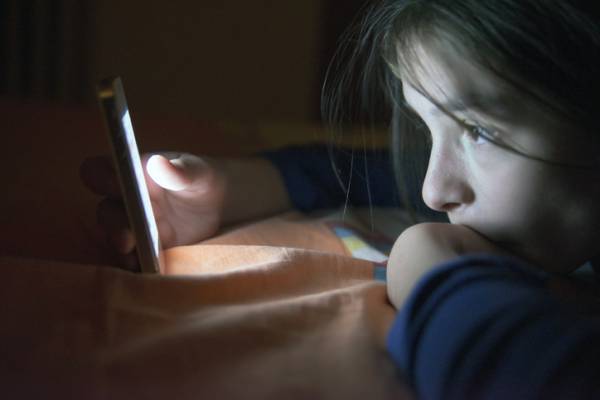 Article image for New research finds young girls are falling victim to misinformation online