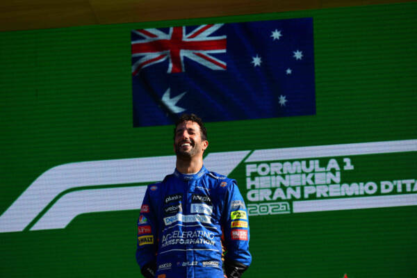 Article image for Daniel Ricciardo wins Italian Forumla One Grand Prix