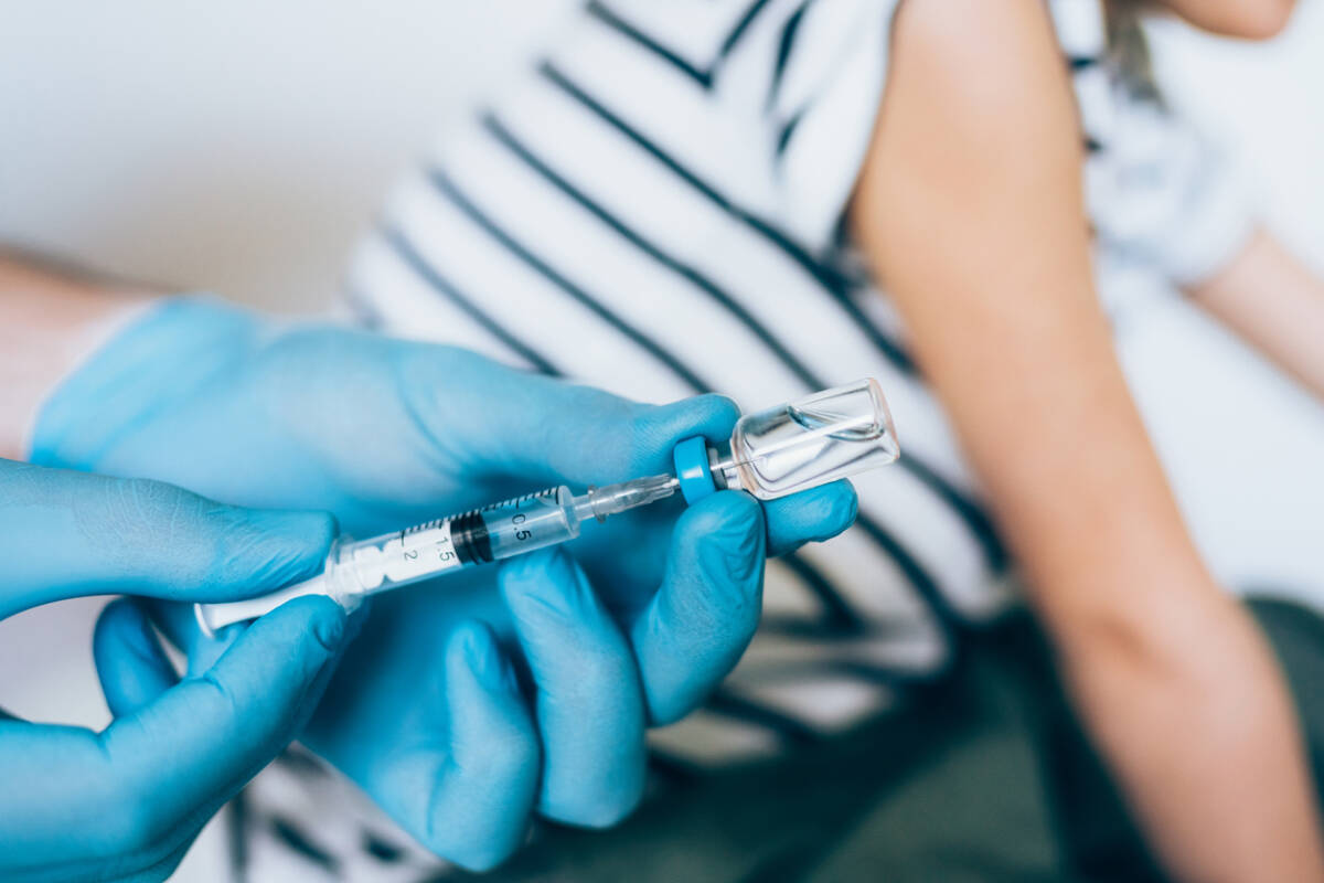 Article image for More than 10,000 Australians to seek claims for coronavirus vaccine injuries