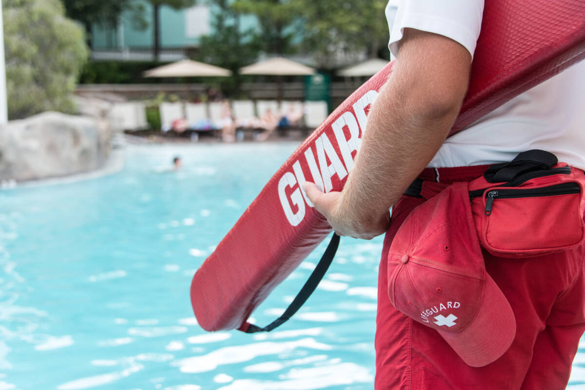 Article image for Lifeguards call for parents not to ‘dump’ their kids at public pools