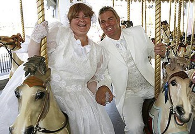 Article image for Pete Rowsthorn looks back on Shane Warne’s iconic Kath & Kim appearance
