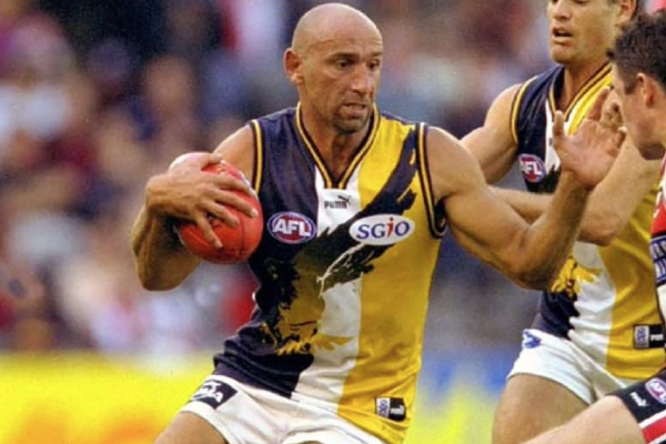 Article image for Eagles star Peter Matera recovering in hospital after severe heart attack