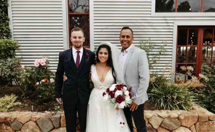 Article image for WA paramedic attends wedding of patient… eight years after he was told she would die