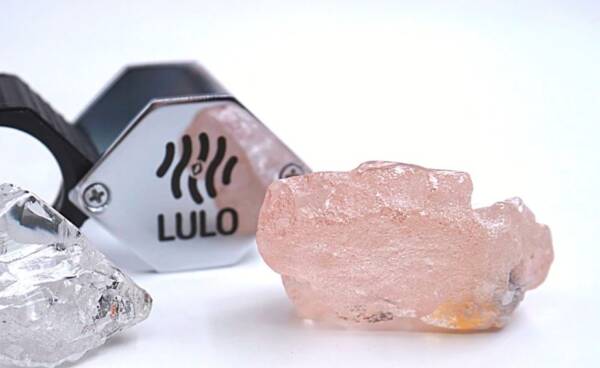 Article image for ‘We are talking about tens of millions of dollars’: Perth mining company uncovers largest pink diamond in 300 years in East Africa