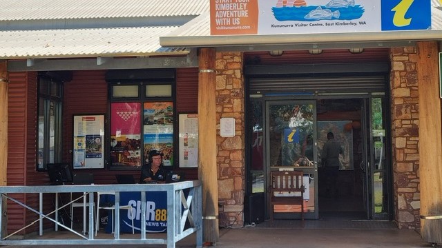 Article image for Millsy meets the diamond queen of the west in Kununurra