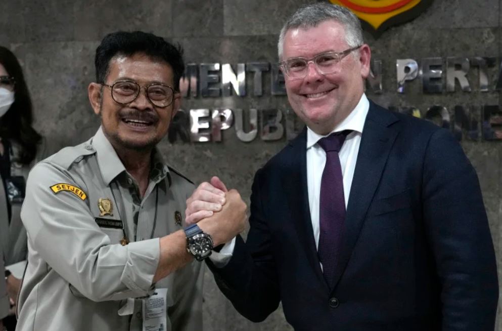 Article image for Bali travellers face strict security checks for FMD at airports