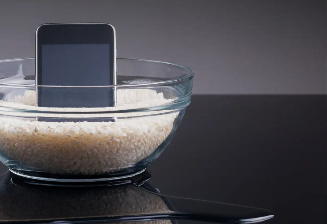 Article image for Weird stories from listeners after their smartphones got wet
