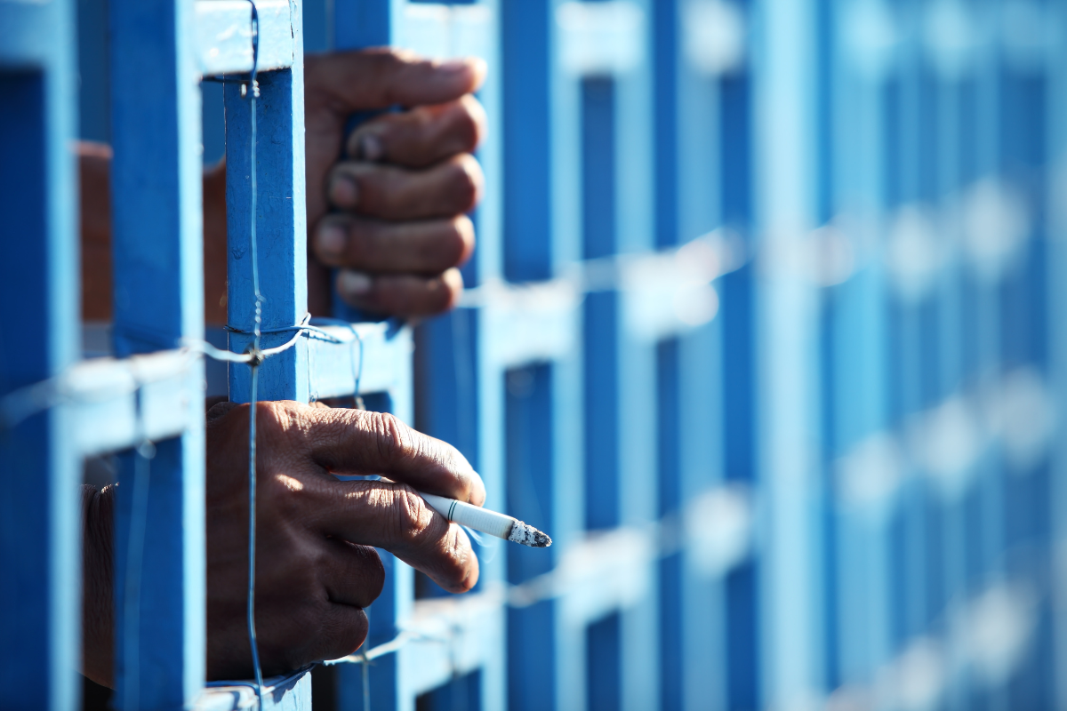 Bandyup Women's Prison first to trial WA prison smoking ban
