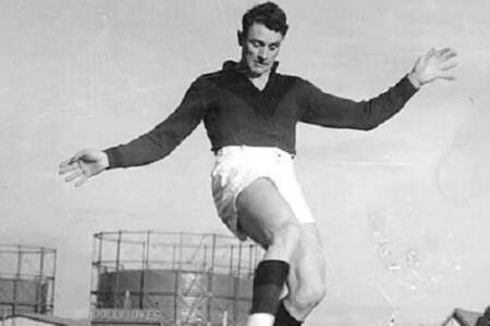 Long-lost 1937 radio interview with Haydn Bunton Snr discovered