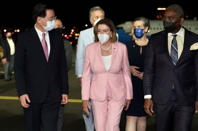Article image for China’s furore over US official’s trip to Taiwan