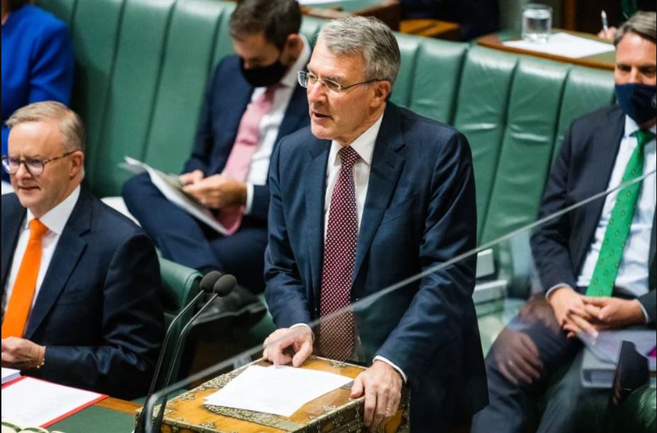Article image for New federal corruption watchdog can probe ‘anyone’
