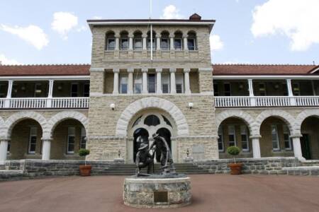 Opposition calls for royal commission into Perth Mint allegations