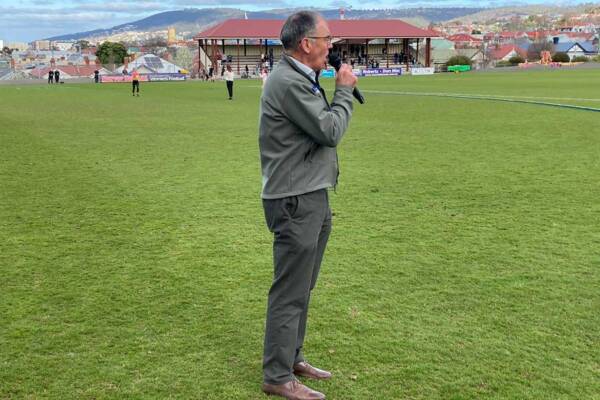 Article image for Retired newsreader steps up to sing national anthem at local grand final!