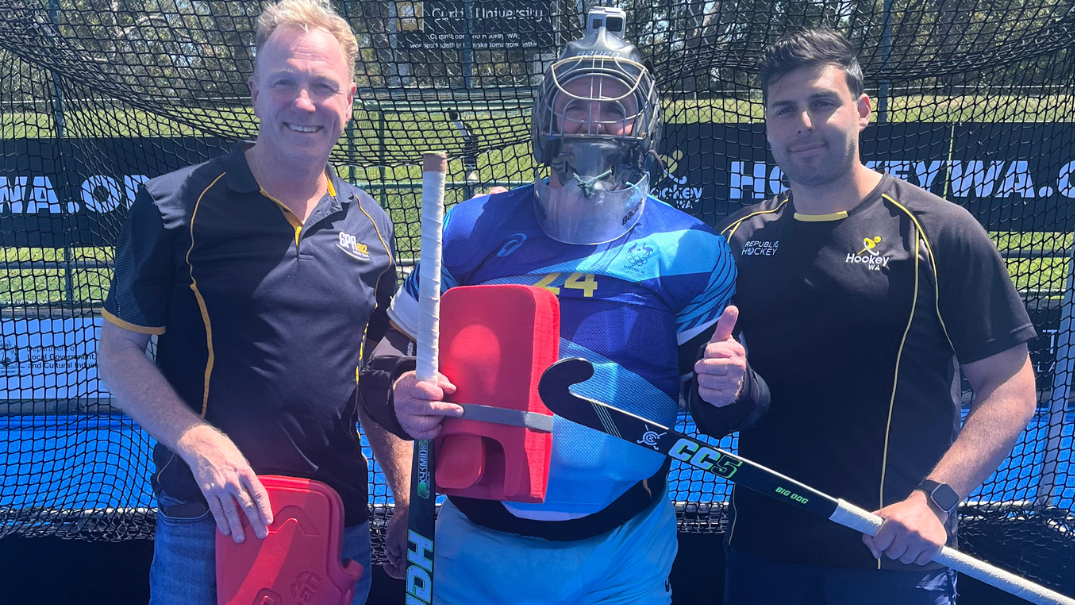 Article image for WATCH: Reluctant goalie Millsy faces 140kmh thunderbolts