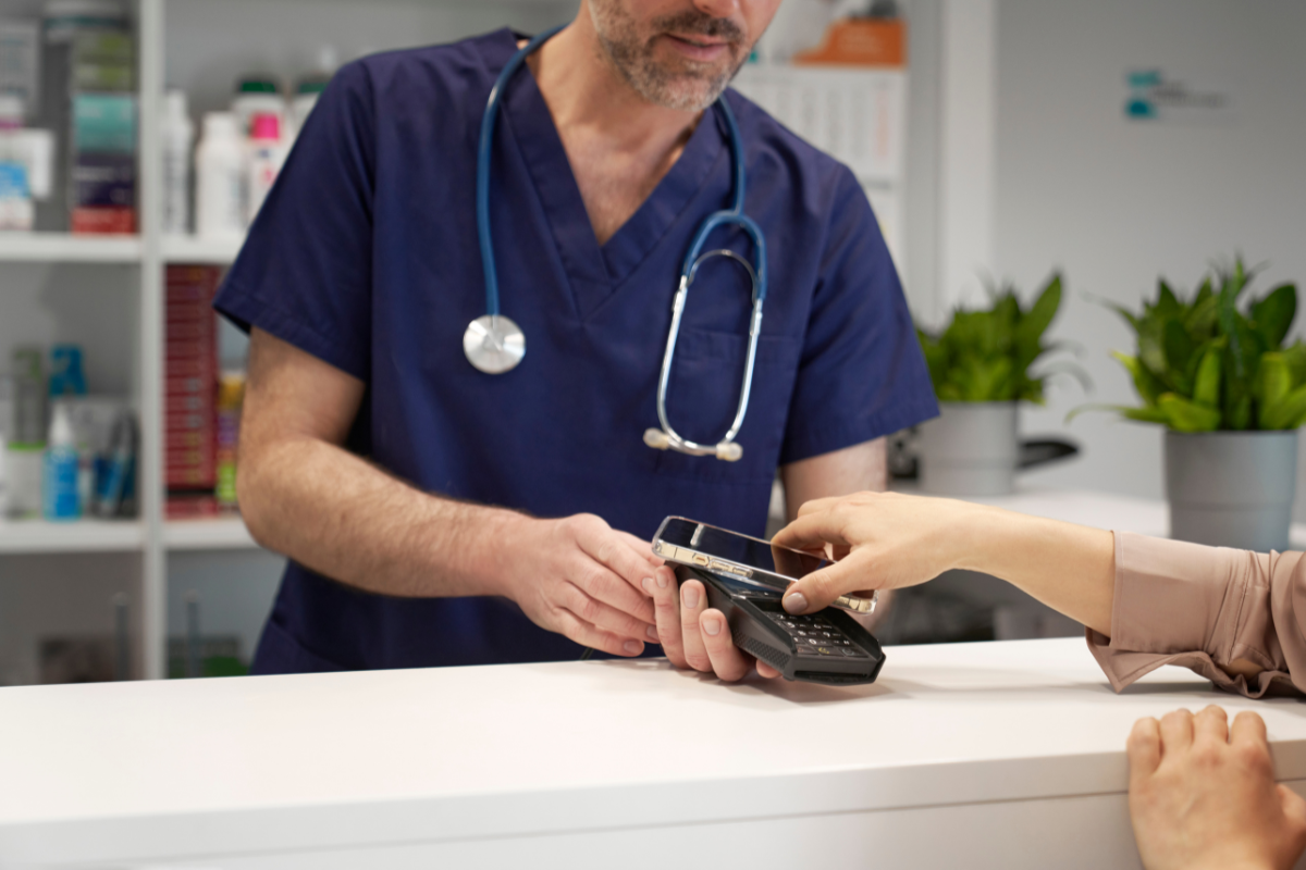 Article image for Bulk-billing on the decline as GPs unable to afford the service