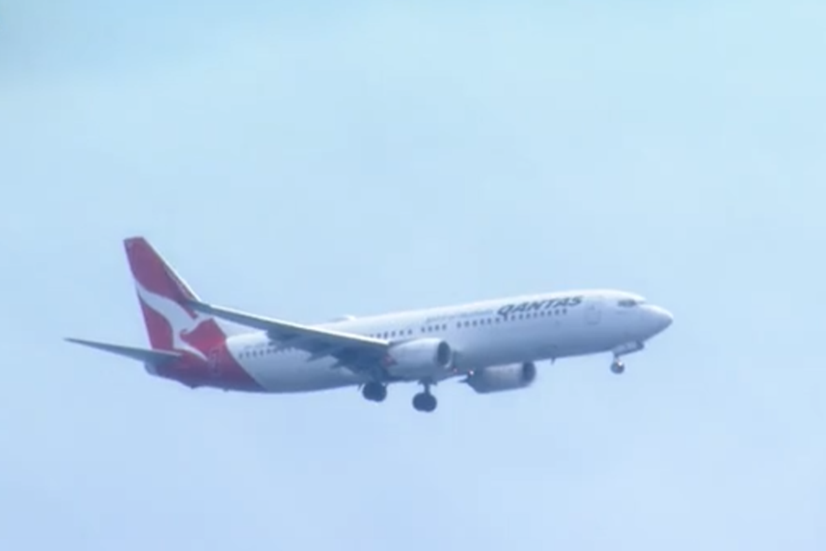Article image for UPDATE | Qantas flight from Auckland to Sydney lands safe after mayday call
