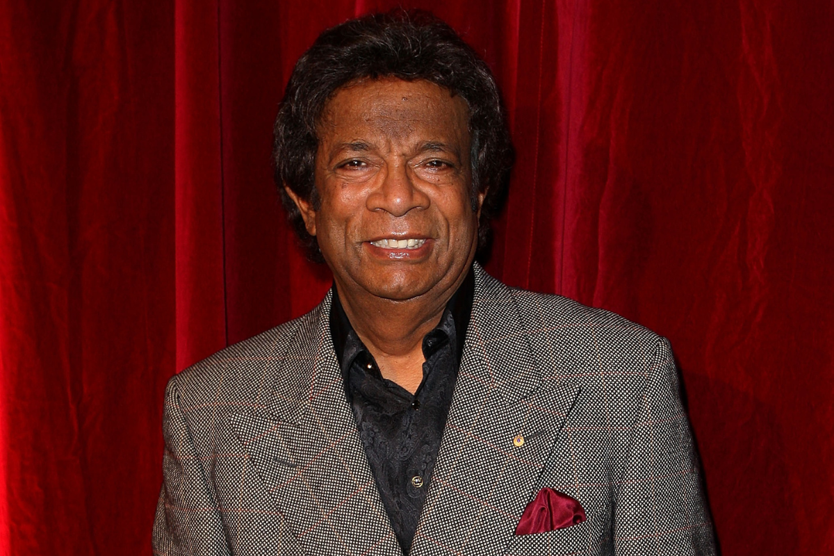 Article image for Kamahl demands public apology over ‘honorary white’ tweet