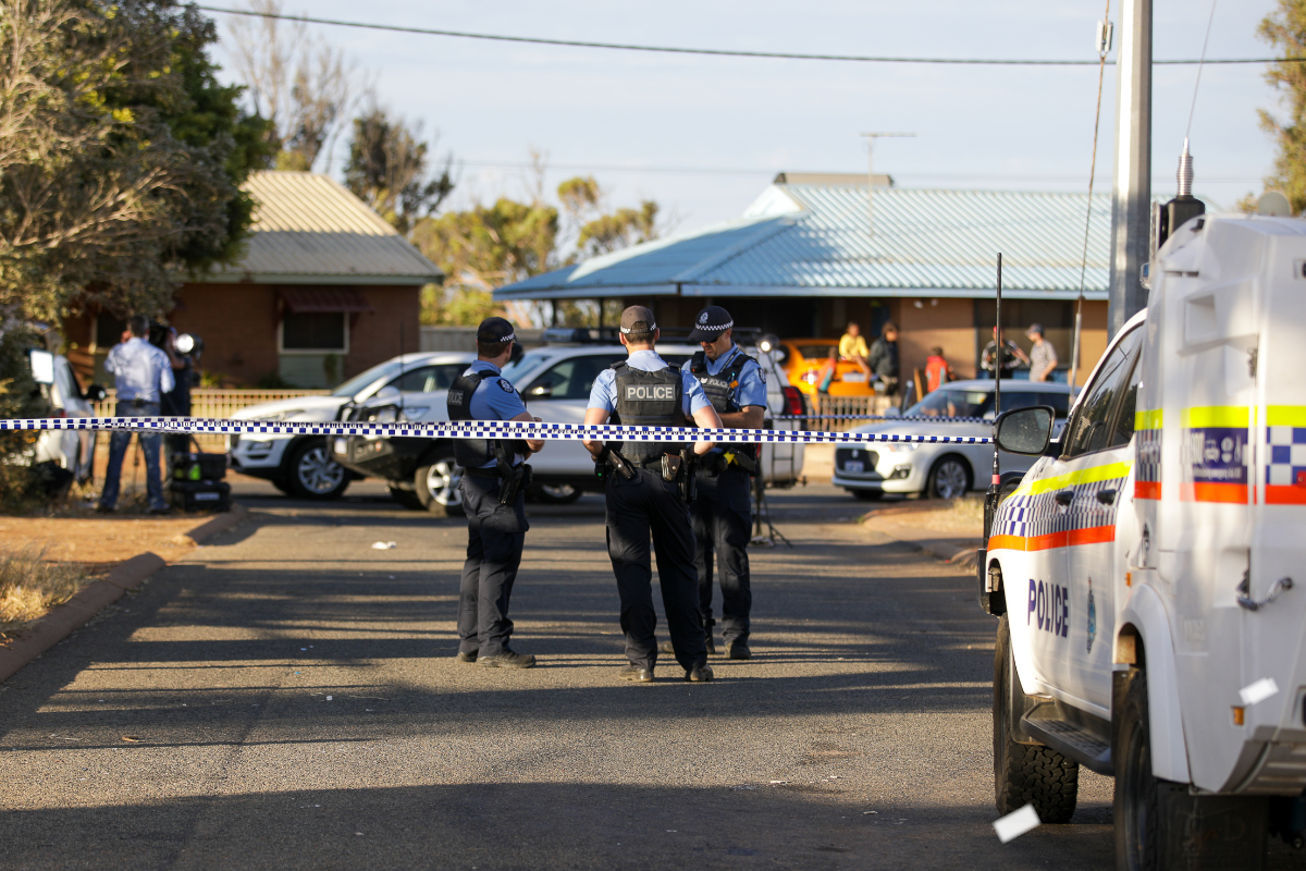 Article image for Booze restrictions on the table as Carnarvon street violence continues